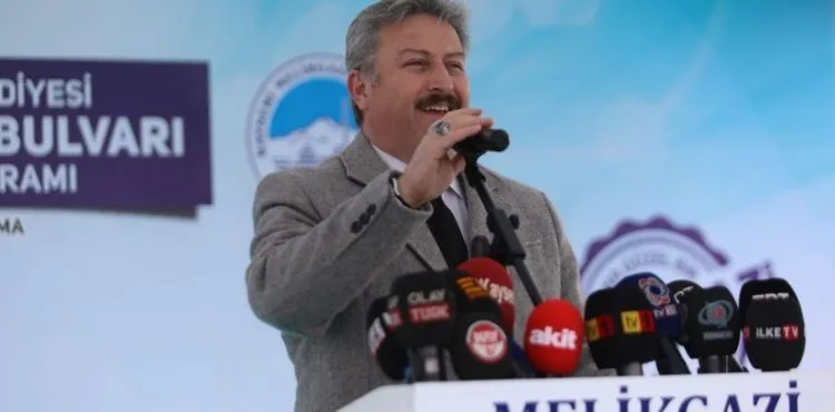 ÖNEMLİ BAĞLANTI YOLU DR. SAMİ İPEK BULVARI AÇILDI