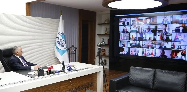 BAŞKAN BÜYÜKKILIÇ, İL PANDEMİ KURULU TOPLANTISINA KATILDI