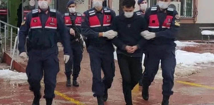 Yurt dışına kaçmaya çalışan PKK’nın bombacısı yakalandı