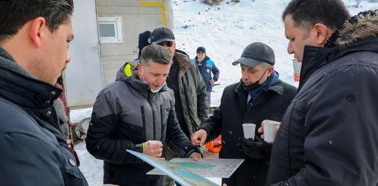 ZİNCİDERE GÖLETİ'NDE KAR ALTINDA ÇALIŞMALAR