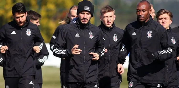 Beşiktaş'ta Oğuzhan ve Rıdvan takımla birlikte çalıştı