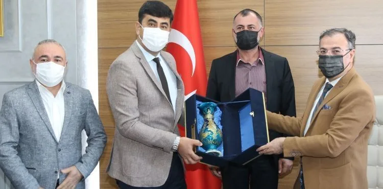 “İŞÇİLERİMİZİN RAHAT YAŞAM KOŞULLARINDA YAŞAMASINI İSTİYORUZ”