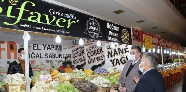 BAŞKAN BÜYÜKKILIÇ ESNAFIN YANINDA