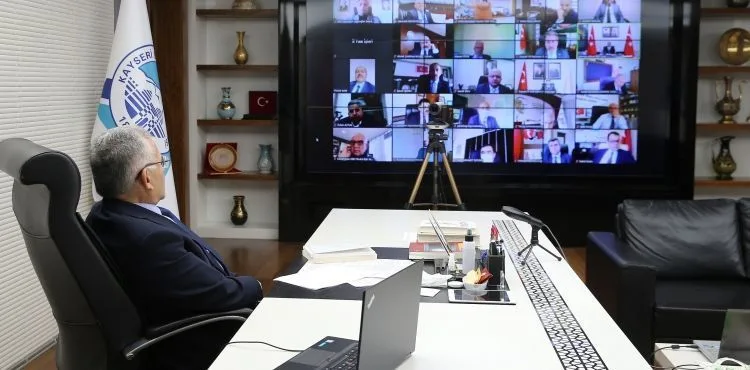 BAŞKAN BÜYÜKKILIÇ, YENİ KONTROLLÜ NORMALLEŞME SONRASI İL PANDEMİ KURULU TOPLANTISI’NA KATILDI