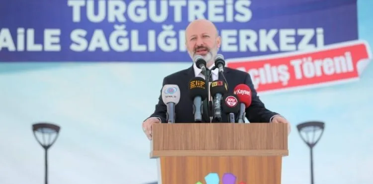 BAŞKAN ÇOLAKBAYRAKDAR’IN HİZMETLERİYLE TURGUTREİS GELİŞİYOR VE GÜZELLEŞİYOR