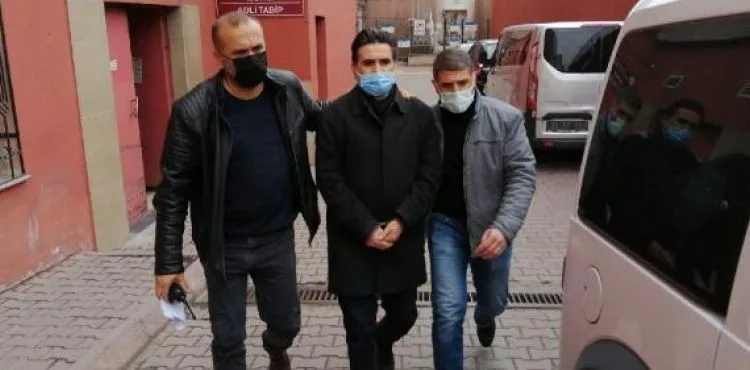 Kayseri'de öğretmen, komşusunu tabanca ile yaraladı