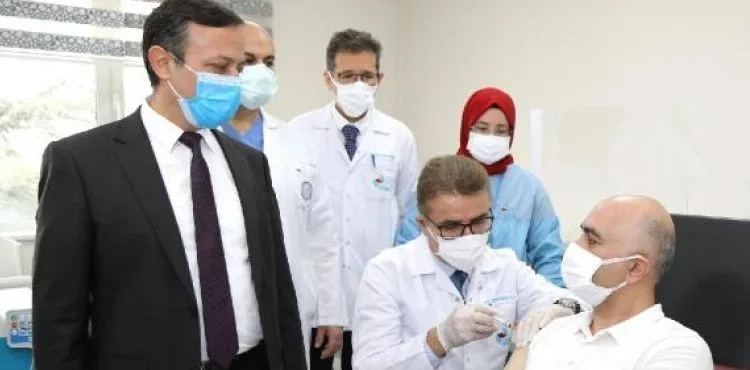 Yerli koronavirüs aşısında Faz-2'nin ikinci doz uygulaması devam ediyor