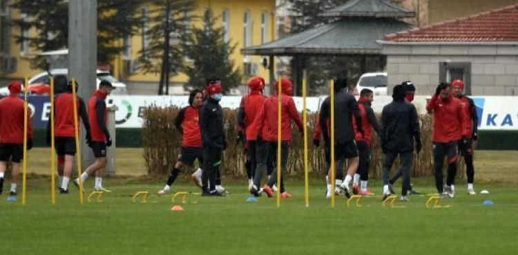 Kayserispor Teknik Sorumlusu Uğur Kulaksız: Takımımızın havası yerinde