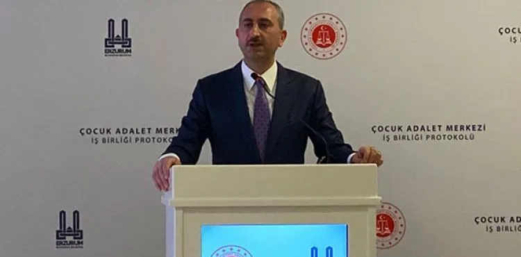 Bakan Gül: Kadına yönelik şiddete asla tolerans tanıyamayız