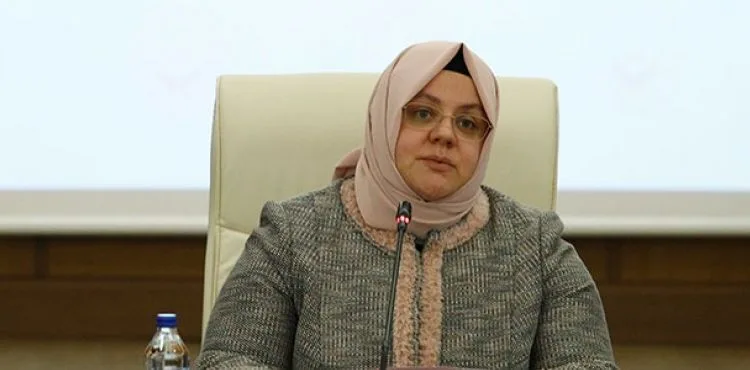 Bakan Selçuk: Kadın girişimciliğinin temeli kooperatifçiliktir