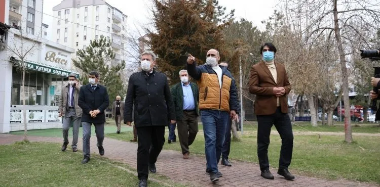 BAŞKAN PALANCIOĞLU AYDINLIKEVLER MAHALLESİ’NDE İHTİYAÇLARI YERİNDE TESPİT ETTİ
