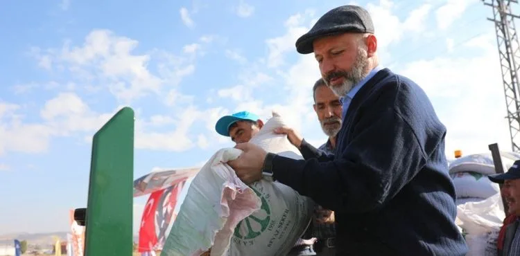 KOCASİNAN’DA TARIMA DESTEK DEVAM EDİYOR