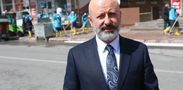 KOCASİNAN BELEDİYESİ’NDEN KAPSAMLI TEMİZLİK