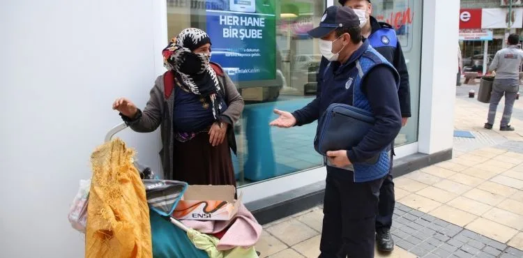 Melikgazi’de dilencilere yönelik denetimler devam ediyor