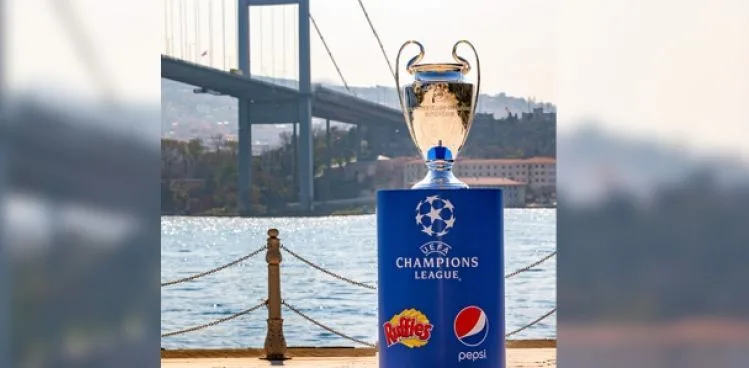 UEFA Şampiyonlar Ligi Kupası İstanbul'da