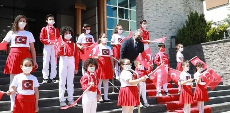 BAŞKAN YALÇIN’DAN 23 NİSAN MESAJI