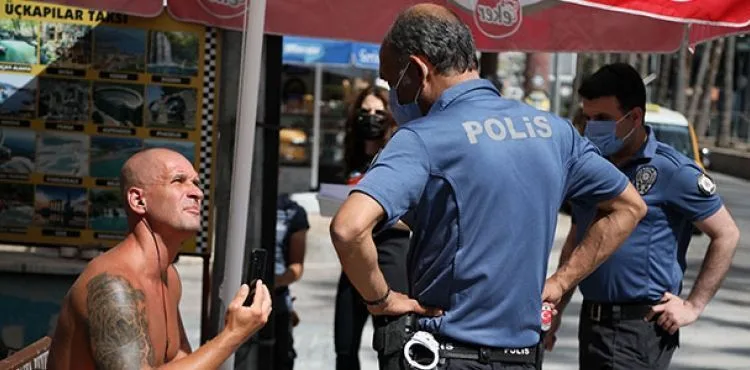Kadın polise ahlaksız teklife gözaltı