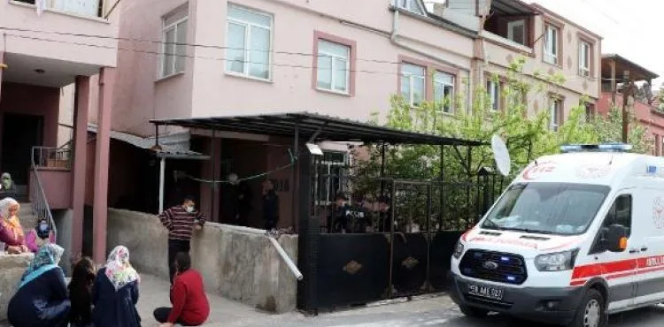 Uyuşturucu için para isteyen oğlunu av tüfeğiyle öldürdü