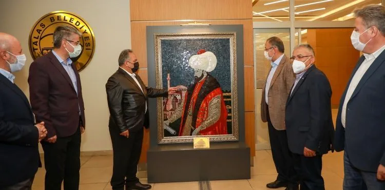 “ŞEHİR İDARECİLERİNİN EVDE BEKLEMEK GİBİ BİR LÜKSÜ OLAMAZ”