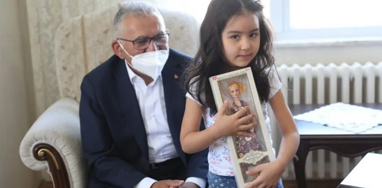 BAŞKAN BÜYÜKKILIÇ’TAN ŞEHİT AİLELERİNE BAYRAM ZİYARETİ