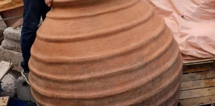 Çiftçinin 4 yıl önce bulduğu 1700 yıllık küp müzeye kaldırıldı
