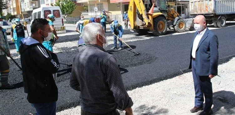 BAŞKAN ÇOLAKBAYRAKDAR, TAM KAPANMAYI FIRSATA ÇEVİREN SAHA EKİBİYLE BAYRAMLAŞTI
