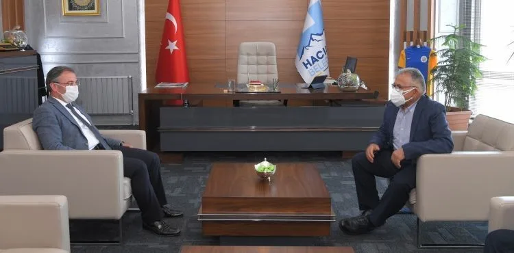 BAŞKAN BÜYÜKKILIÇ’TAN HACILAR BELEDİYE BAŞKANI ÖZDOĞAN’A ZİYARET