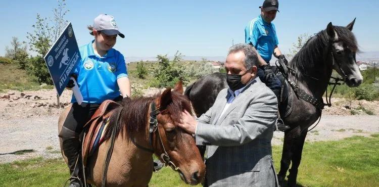 TALAS'TA 19 MAYIS COŞKUSU