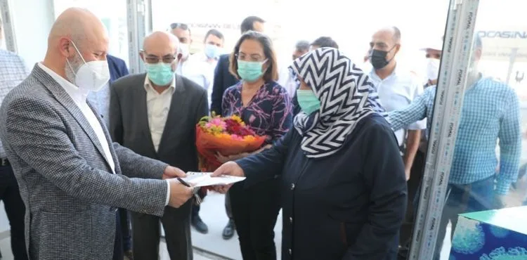 BAŞKAN ÇOLAKBAYRAKDAR, 336 AİLENİN HAYALİNİ GERÇEKLEŞTİRDİ