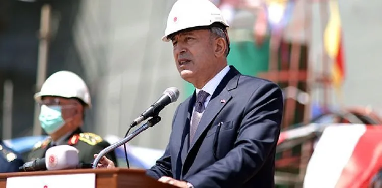 Bakan Akar: Teröristlerin inleri başlarına yıkıldı, yıkılmaya devam ediliyor