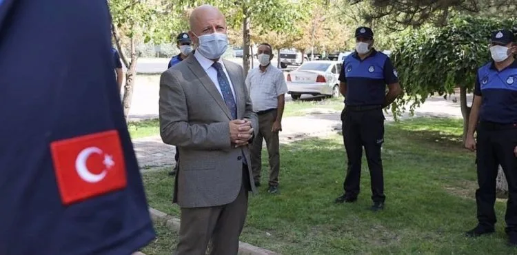 BAŞKAN ÇOLAKBAYRAKDAR, VATANDAŞIN TALEBİNİ CANLI YAYINDA YERİNE GETİRDİ
