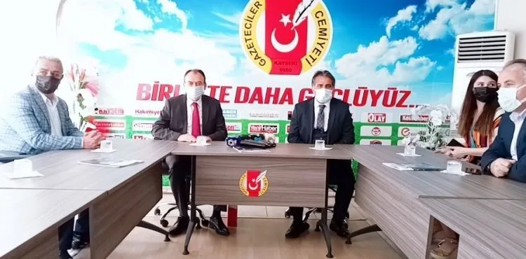 İl Milli Eğitim Müdürü Çandıroğlu KGC'yi ziyaret etti