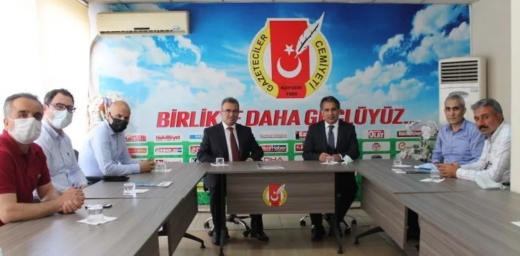 Terziler ve Konfeksiyon İmalatçıları KGC'yi ziyaret etti