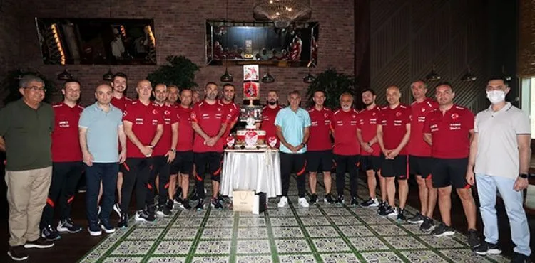 TFF: Nice yaşlara Şenol Güneş