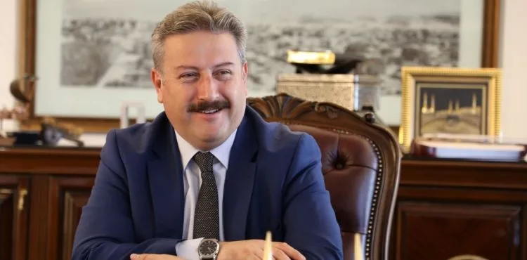 BAŞKAN PALANCIOĞLU, LGS’YE GİRECEK ÖĞRENCİLERE BAŞARILAR DİLEDİ