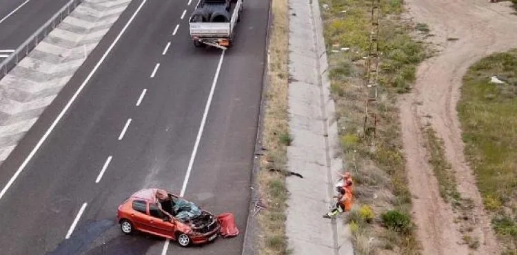 Kayseri'de, TIR’a çarpan otomobilde 4 kişilik aile yaralandı