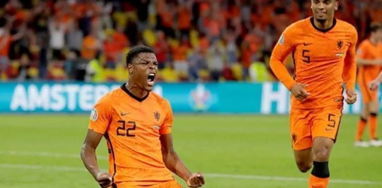 Müthiş maçta kazanan Hollanda