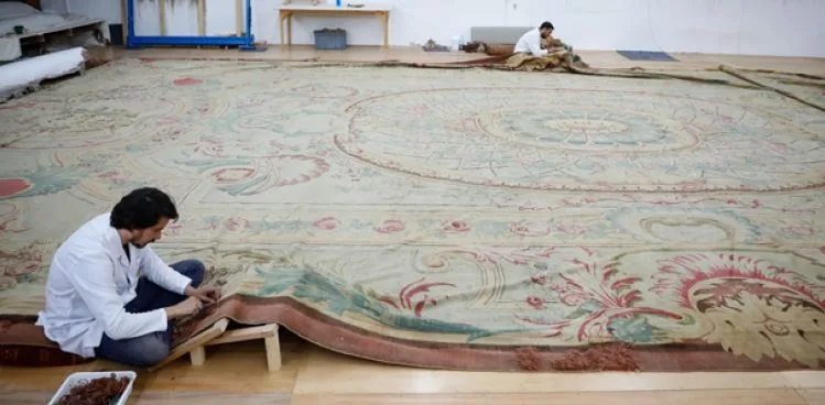 Dolmabahçe Sarayı'nın 119 yıllık tarihi halısı restore ediliyor