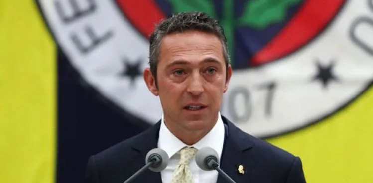 Fenerbahçe'de yönetim ve denetim kurulları ibra edildi