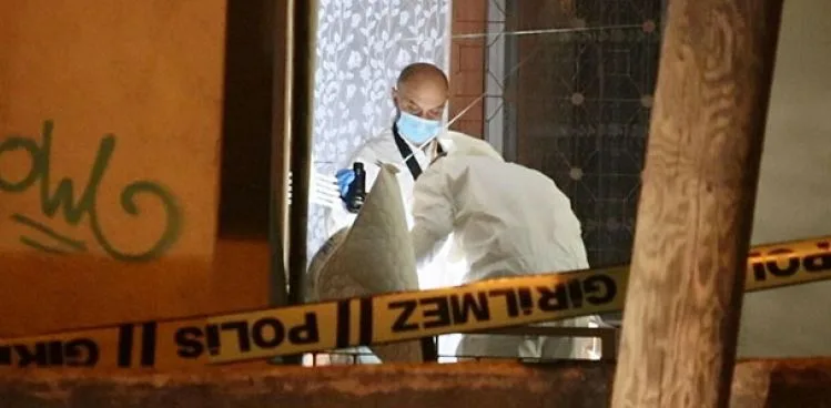 Annesini öldürüp, çuvalla bahçeye gömmüş