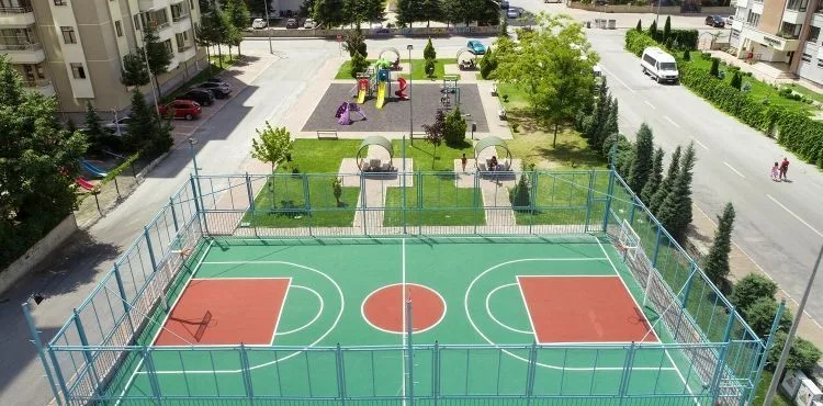 TALAS’IN SPOR SAHALARI YENİLENİYOR