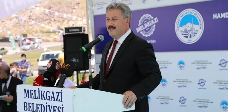 MELİKGAZİ’YE ESER KAZANDIRMAYA, HİZMET ÜRETMEYE DEVAM