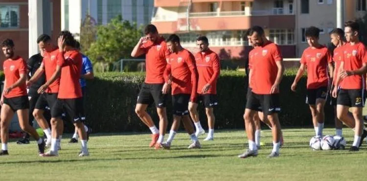 Kayserispor Teknik Direktörü Yalçın Koşukavak: Oyuncuların uyumundan memnunum