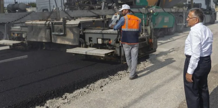 BÜYÜKŞEHİR’DEN KIRSALA 41 MİLYONLUK ASFALT YATIRIMI