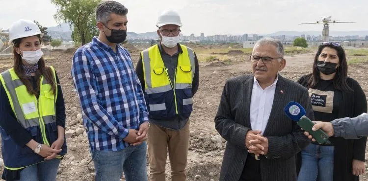 BÜYÜKKILIÇ: “TÜRKİYE’NİN EN YEŞİL MİLLET BAHÇESİNİ İNŞA EDİYORUZ”