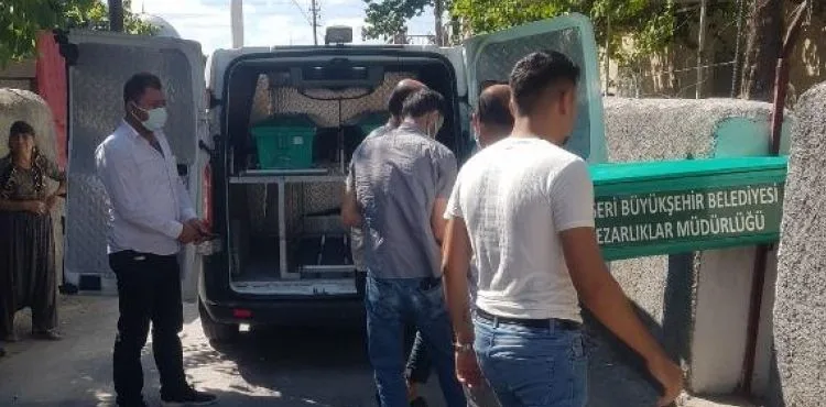 Ağaç kesme tartışmasında oğlunu öldürdü