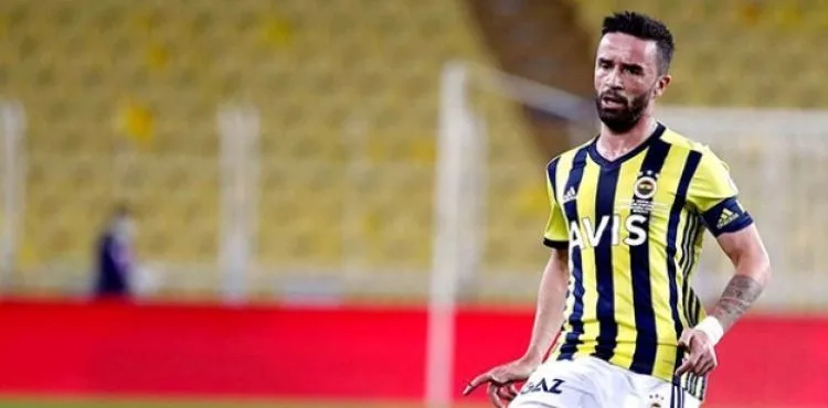 Fenerbahçe'de Gökhan Gönül ile yollar ayrıldı