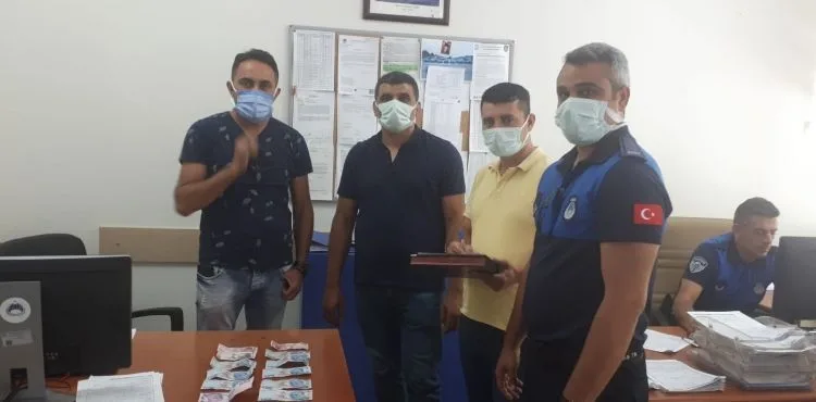 BÜYÜKŞEHİR ZABITASI DİLENCİLERE GÖZ AÇTIRMIYOR