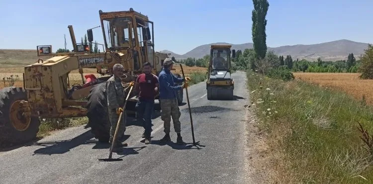BÜYÜKŞEHİR’DEN GÜVENLİ BAYRAM İÇİN YOLLARDA BAKIM ÇALIŞMASI