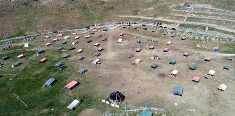 Erciyes'teki çadır kampta yoğunluk